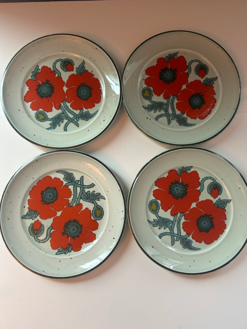 4 Johnson BrothVintage Floral Ceramic Salad Plates with Bold Red Poppies